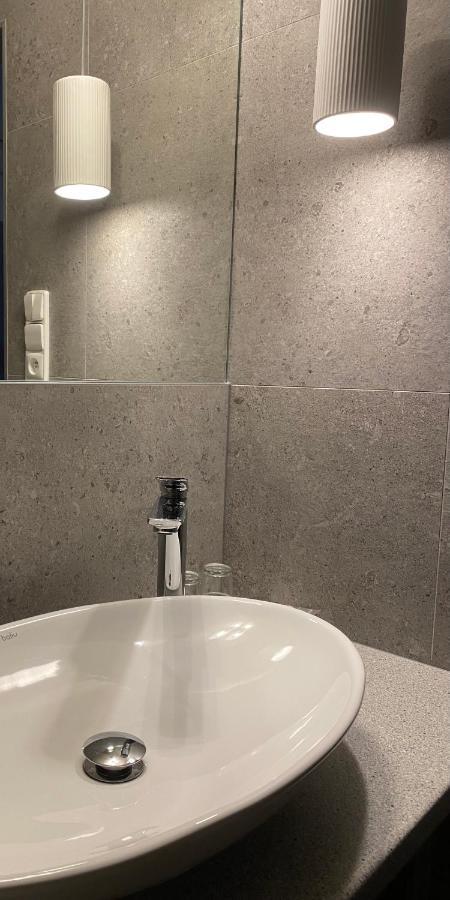 טרנבה Penzion Luxor מראה חיצוני תמונה